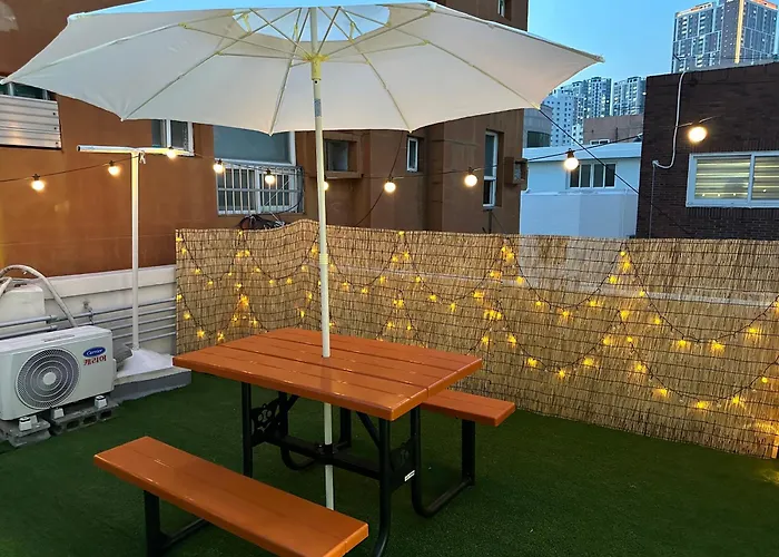 Choryang Mumum Rooftop House 酒店 *