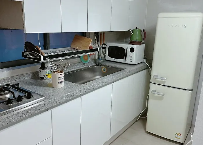 Choryang Mumum Rooftop House 酒店 *