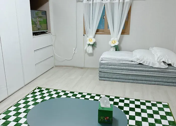 Choryang Mumum Rooftop House 釜山